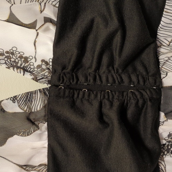 Accomplice Women's Black and White Floral Halter Midi Size Medium Dress - Picture 3 of 9